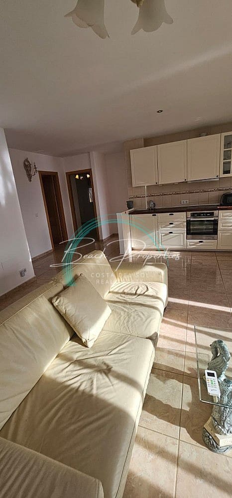 4 sypialnia Willa na sprzedaż w Torrox z basenem garażem - 370 000 € (Ref: 9784760)