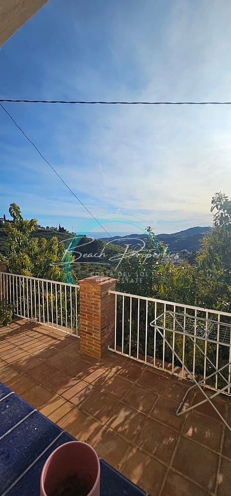 4 sypialnia Willa na sprzedaż w Torrox z basenem garażem - 370 000 € (Ref: 9784760)