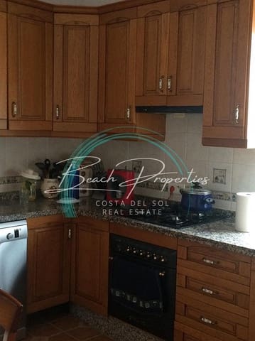 4 makuuhuone Huvila myytävänä paikassa Torrox Pueblo, Torrox mukana uima-altaan - 365 000 € (Ref: 9816289)