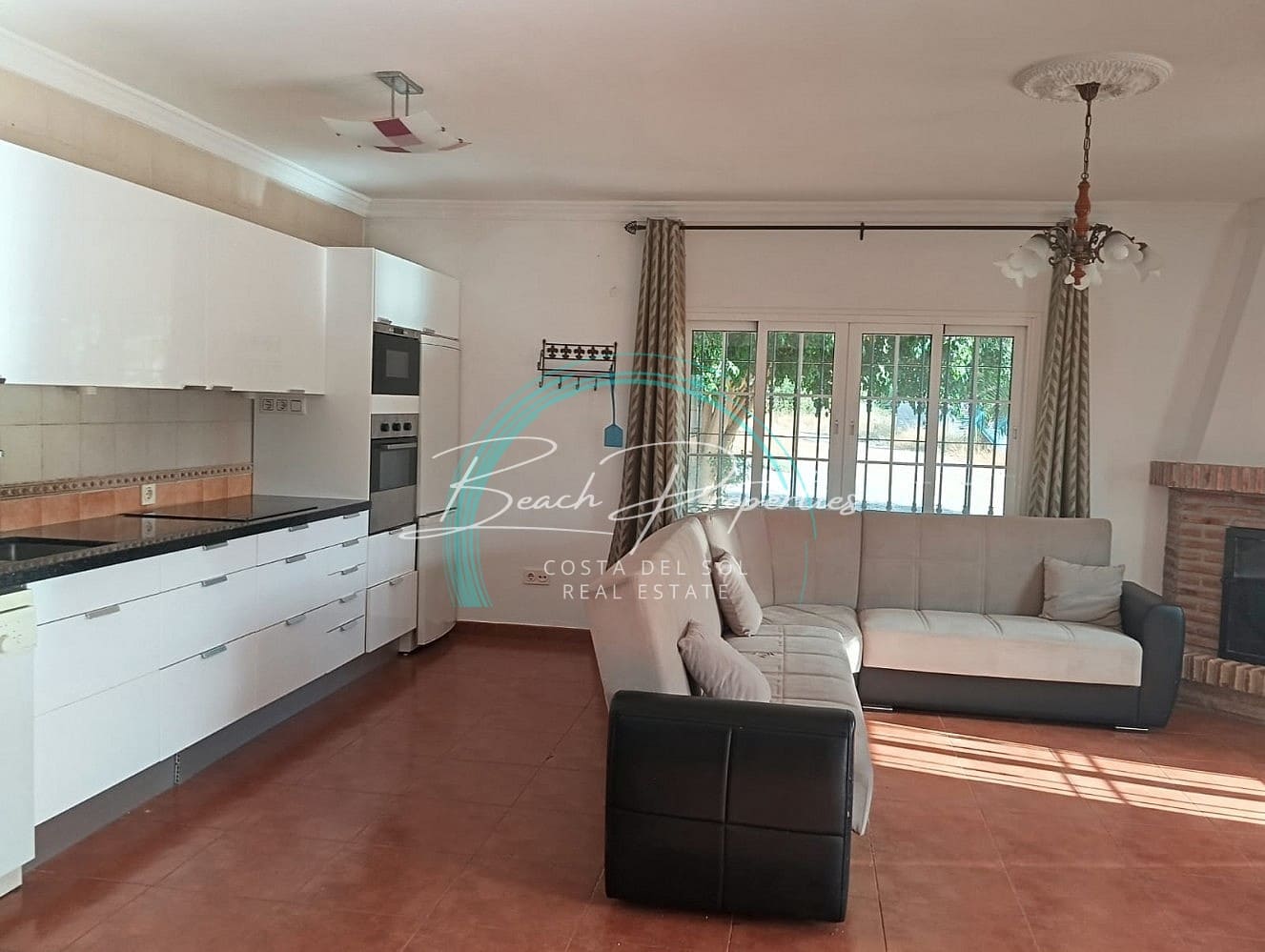1 soverom Villa til salgs i Nerja med svømmebasseng garasje - € 475 000 (Ref: 9824356)