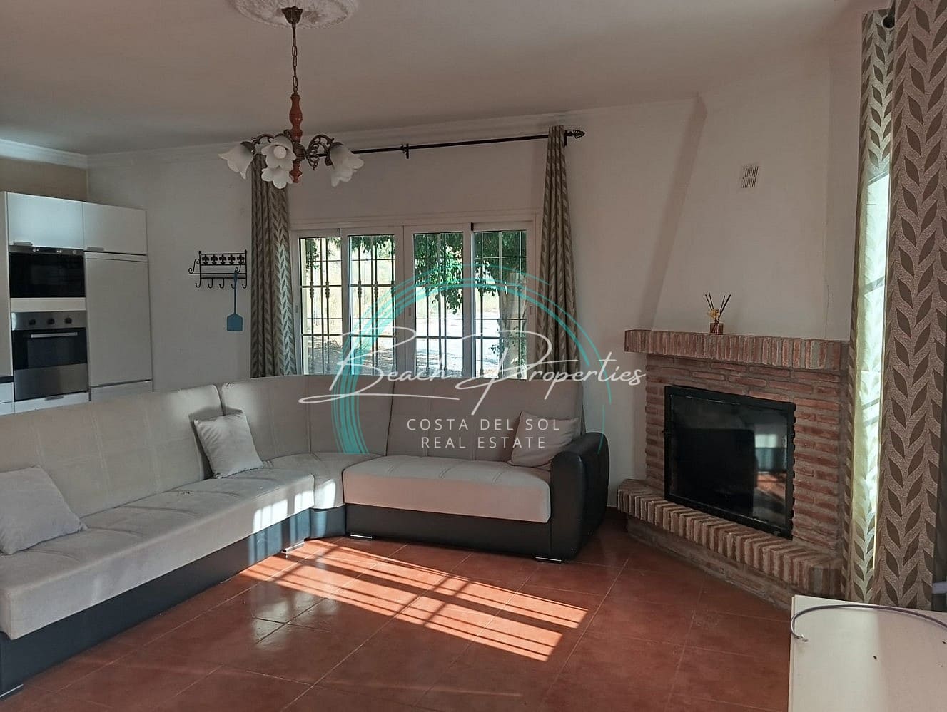 1 soverom Villa til salgs i Nerja med svømmebasseng garasje - € 475 000 (Ref: 9824356)