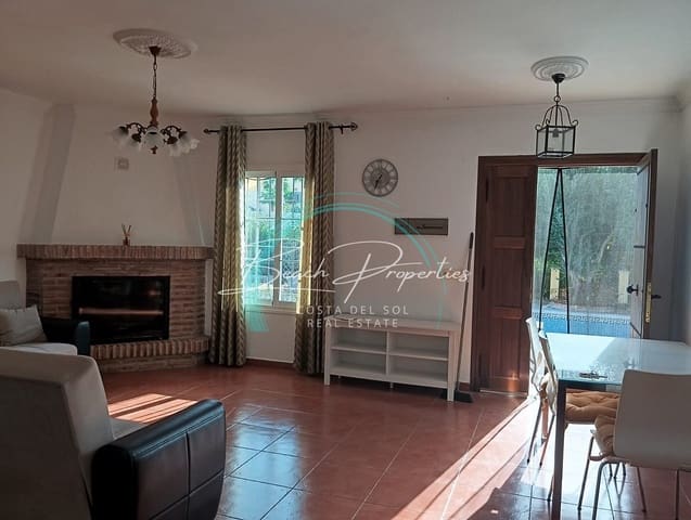 1 soverom Villa til salgs i Avda Pescia - Ctra de Frigiliana, Nerja med svømmebasseng garasje - € 475 000 (Ref: 9824356)