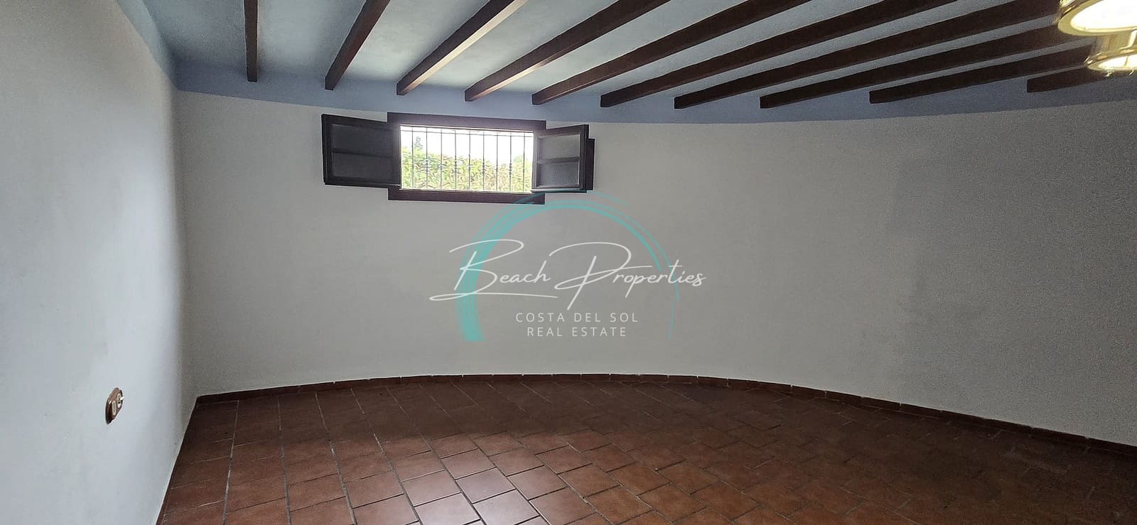 4 soverom Villa til salgs i Torrox med svømmebasseng garasje - € 378 000 (Ref: 9844691)