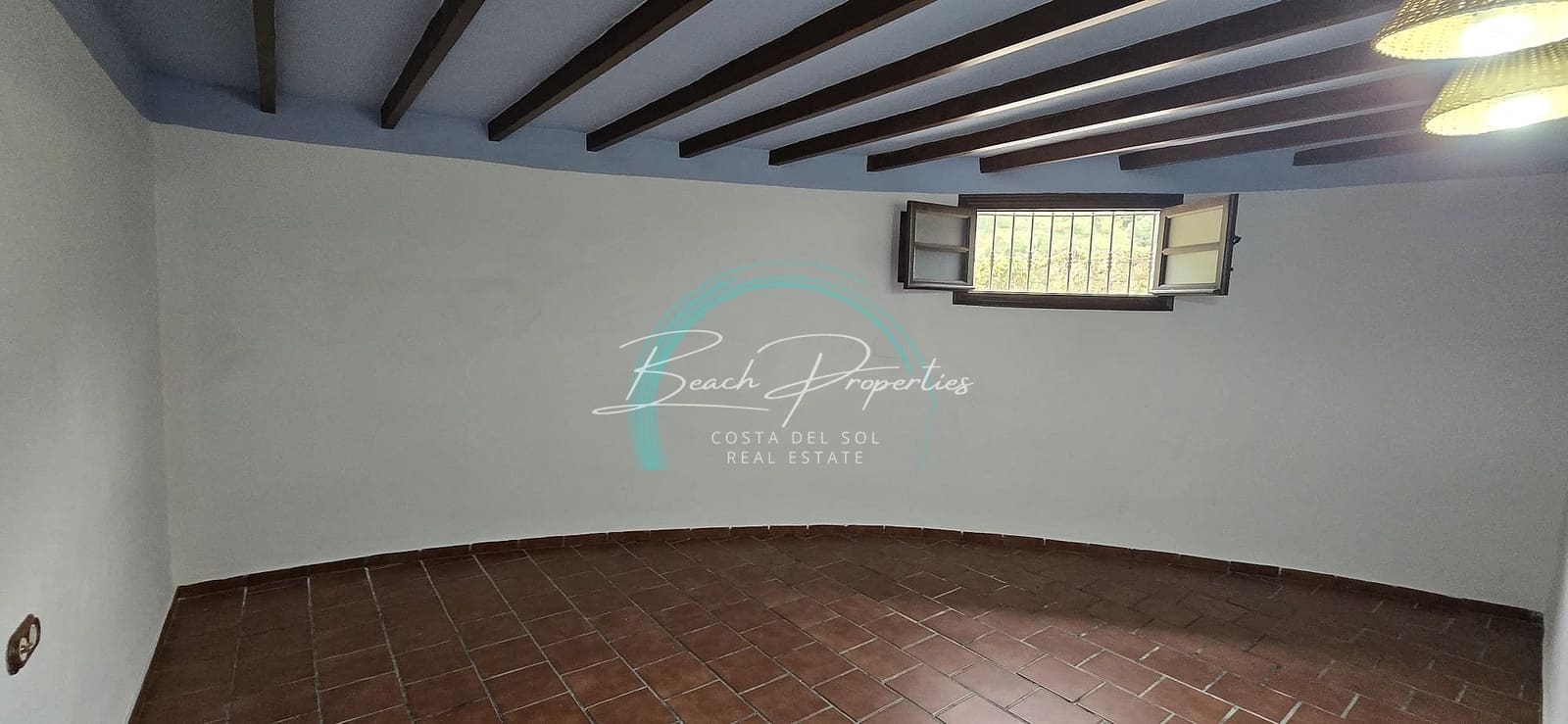 4 soverom Villa til salgs i Torrox med svømmebasseng garasje - € 378 000 (Ref: 9844691)