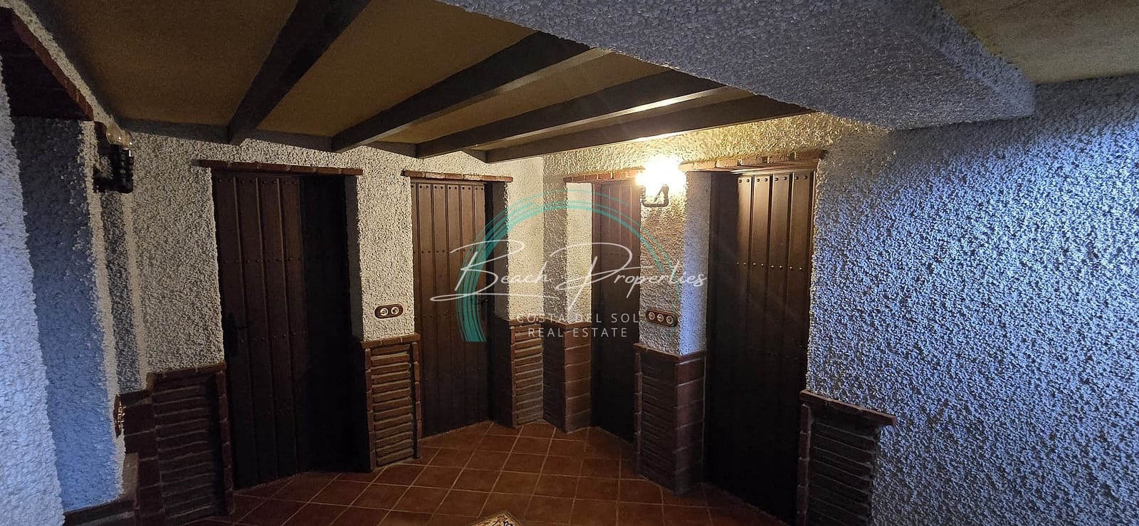 4 soverom Villa til salgs i Torrox med svømmebasseng garasje - € 378 000 (Ref: 9844691)