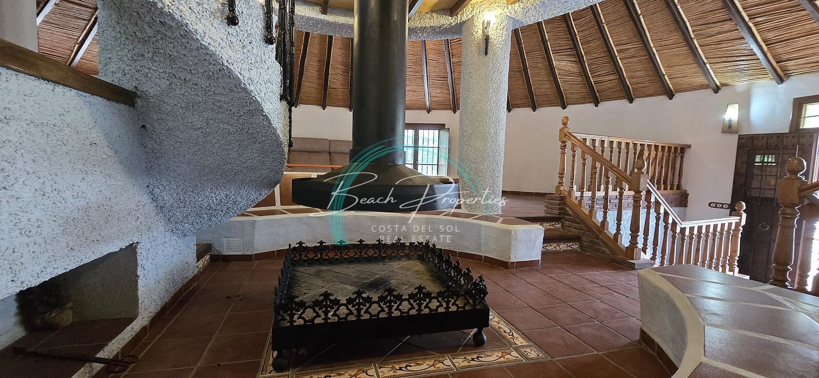 4 soverom Villa til salgs i Torrox med svømmebasseng garasje - € 378 000 (Ref: 9844691)