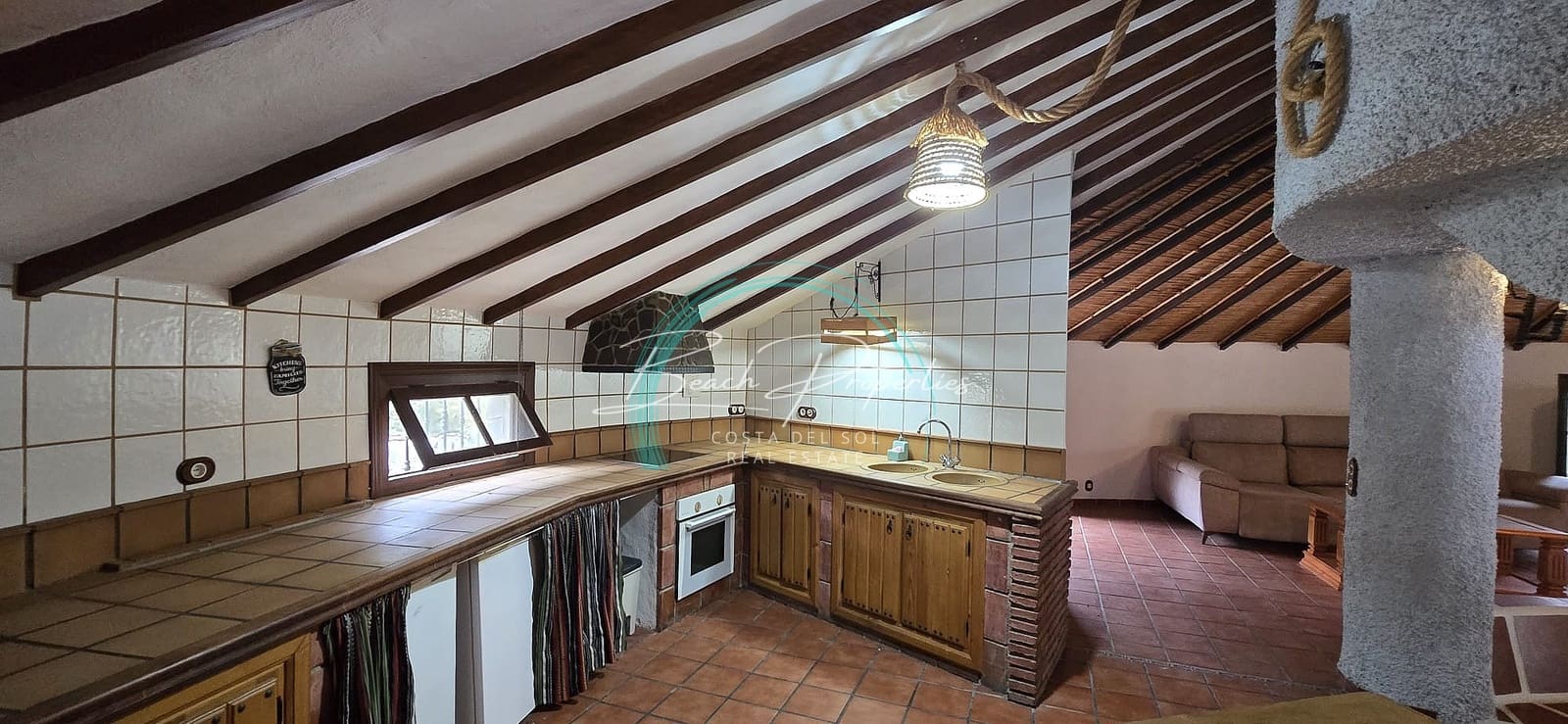 4 soverom Villa til salgs i Torrox med svømmebasseng garasje - € 378 000 (Ref: 9844691)