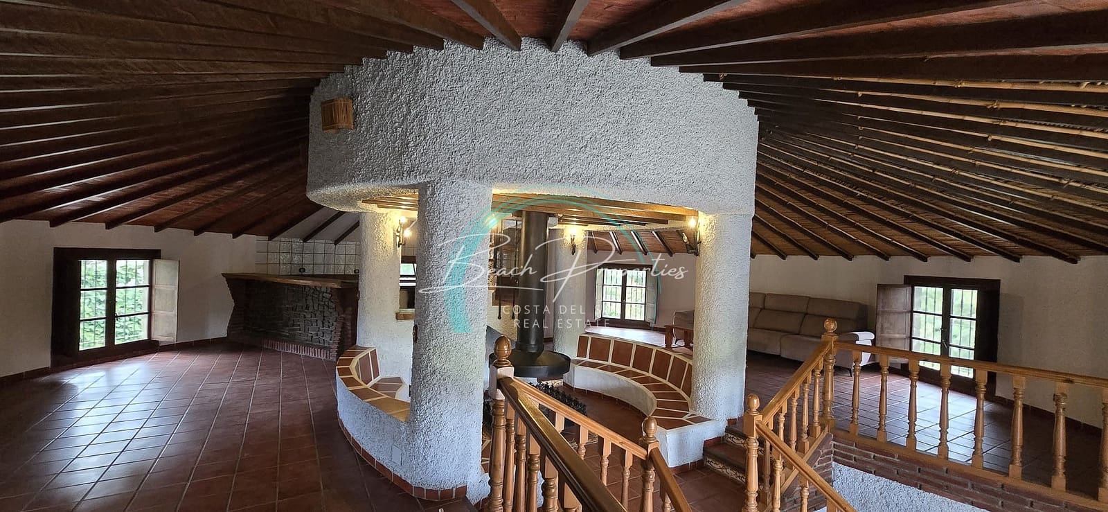 4 soverom Villa til salgs i Torrox med svømmebasseng garasje - € 378 000 (Ref: 9844691)