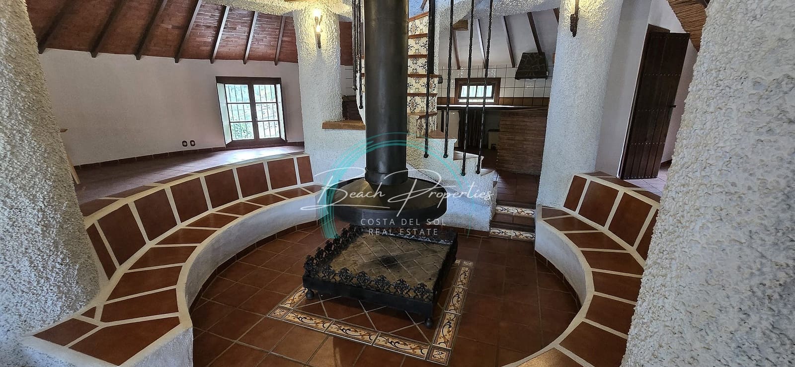 4 soverom Villa til salgs i Torrox med svømmebasseng garasje - € 378 000 (Ref: 9844691)