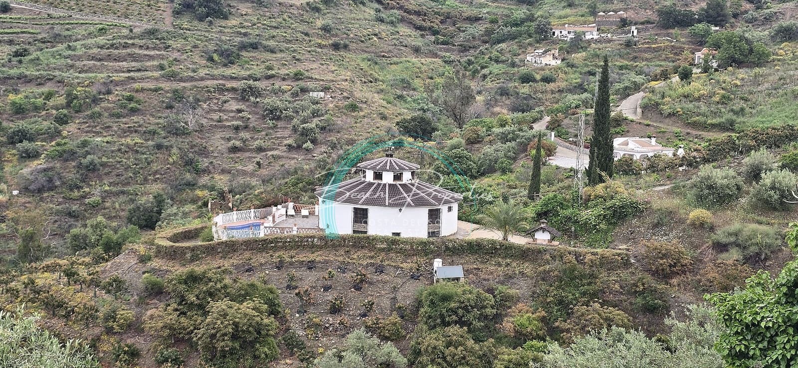 4 soverom Villa til salgs i Torrox med svømmebasseng garasje - € 378 000 (Ref: 9844691)