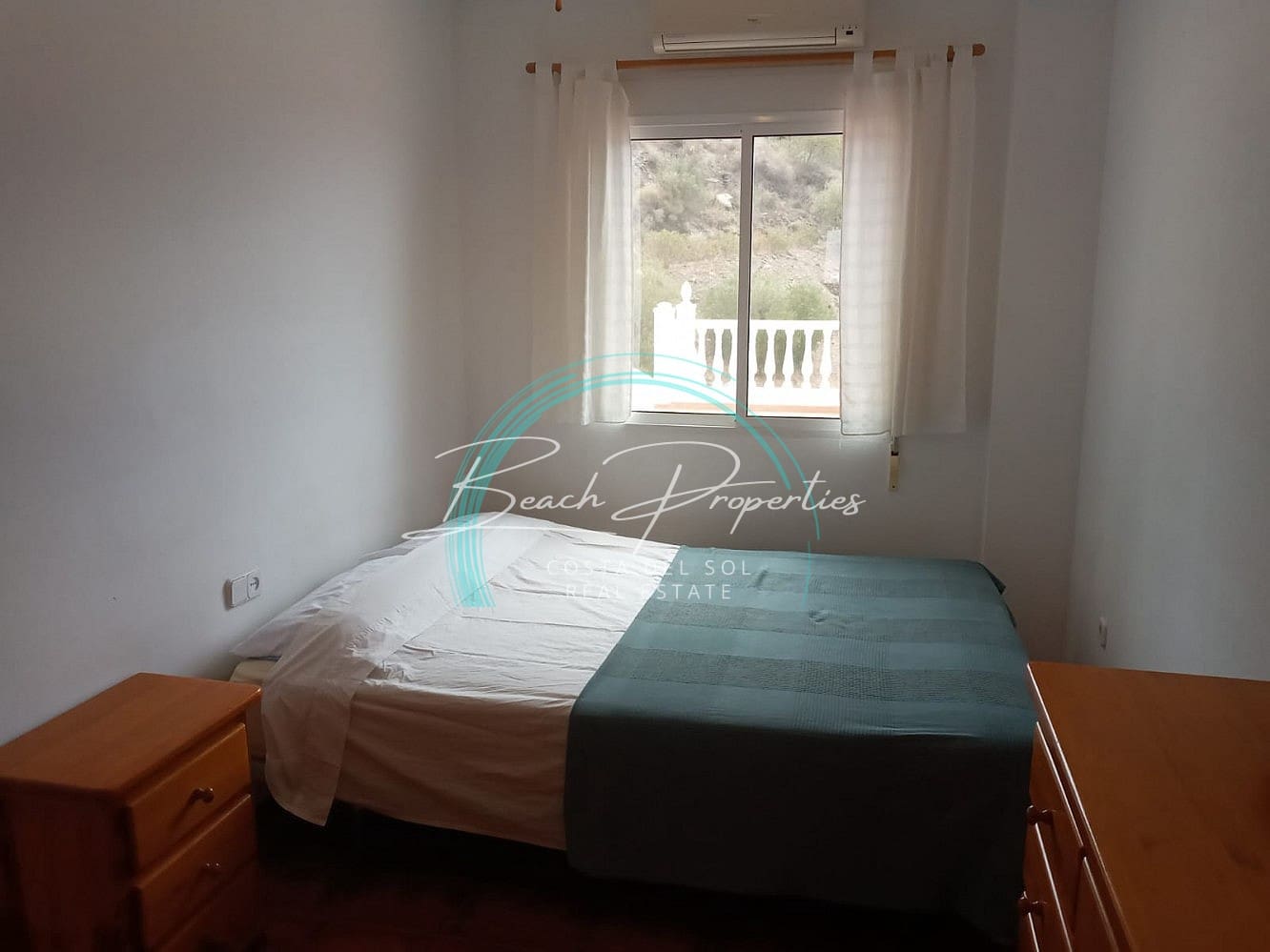 3 bedroom Apartment for rent in Torrox with pool - € 950 (Ref: 9850168)