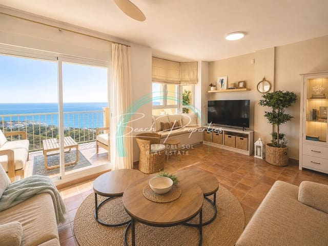 3 soveværelse Byhus til leje i El Peñoncillo, Torrox med swimmingpool garage - € 1.950 (Ref: 9850772)