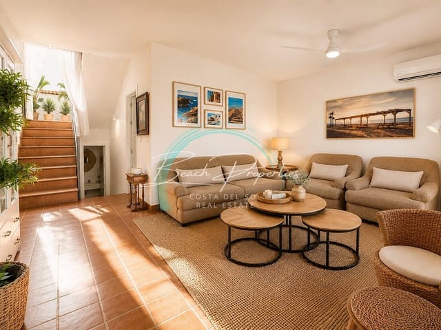 3 camera da letto Casa da affittare in El Peñoncillo, Torrox con piscina garage - 1.950 € (Rif: 9850772)