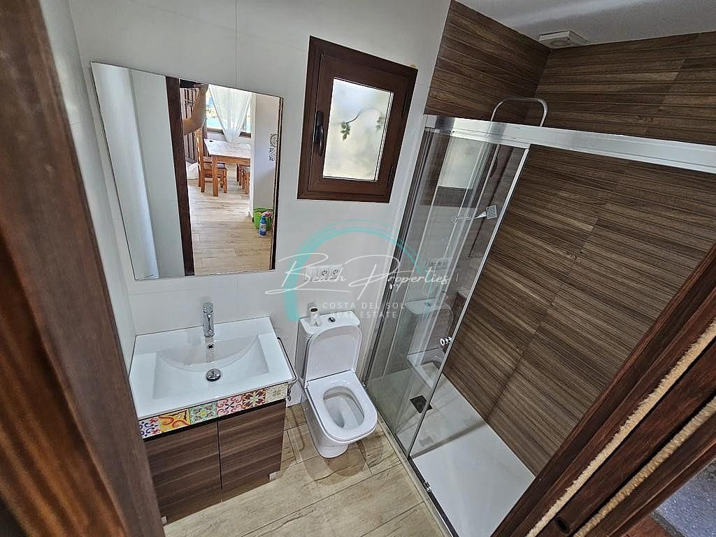 1 soverom Hus til leie i Torrox med svømmebasseng garasje - € 1 200 (Ref: 9858570)