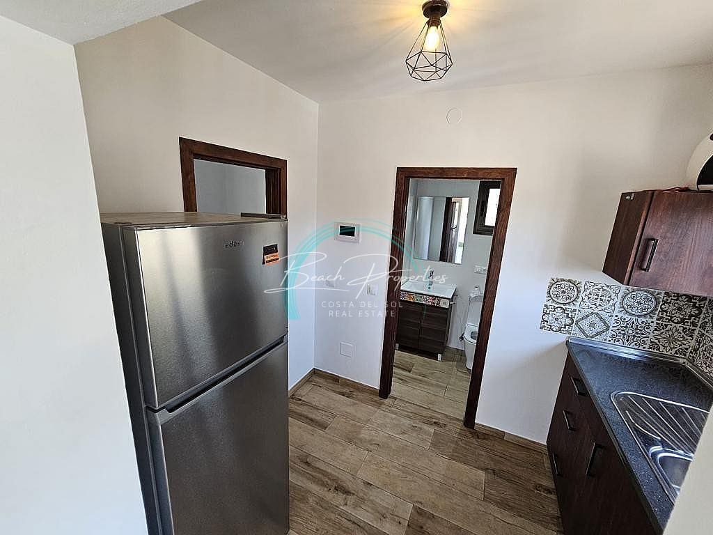 1 soverom Hus til leie i Torrox med svømmebasseng garasje - € 1 200 (Ref: 9858570)