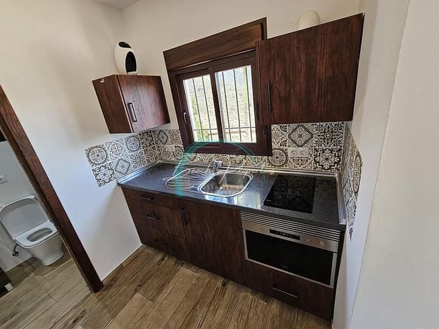 1 soverom Hus til leie i Torrox Pueblo, Torrox med svømmebasseng garasje - € 1 200 (Ref: 9858570)