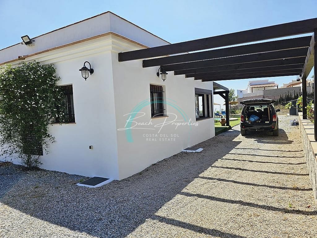 1 soverom Hus til leie i Torrox med svømmebasseng garasje - € 1 200 (Ref: 9858570)