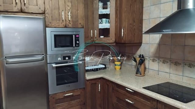 3 soverom Hus til leie i Centro, Nerja med garasje - € 1 500 (Ref: 9872824)