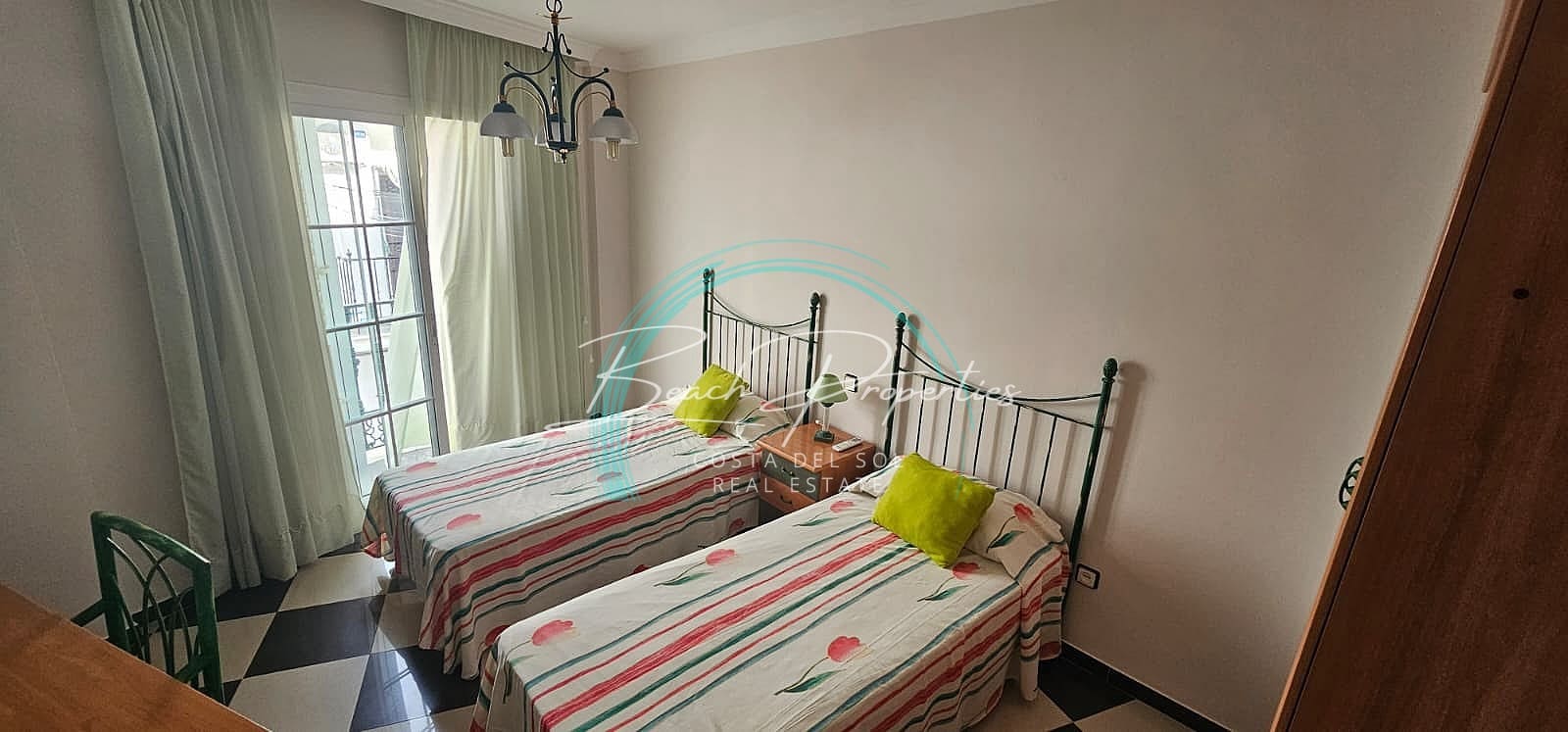 3 bedroom Townhouse for rent in Nerja with garage - € 1,500 (Ref: 9872824)