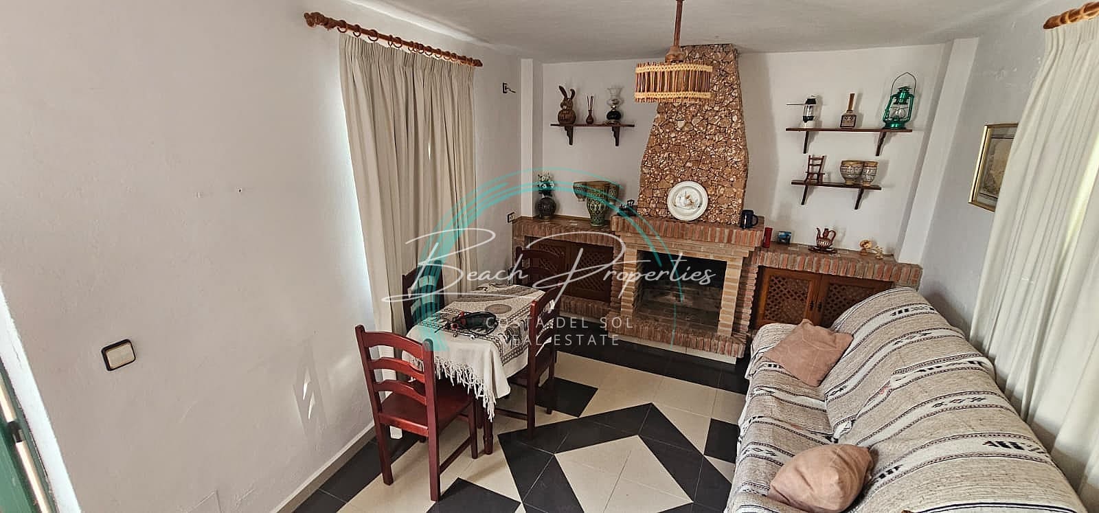 3 bedroom Townhouse for rent in Nerja with garage - € 1,500 (Ref: 9872824)