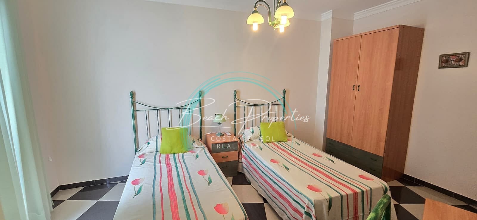 3 bedroom Townhouse for rent in Nerja with garage - € 1,500 (Ref: 9872824)