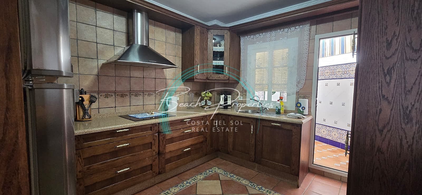 3 bedroom Townhouse for rent in Nerja with garage - € 1,500 (Ref: 9872824)