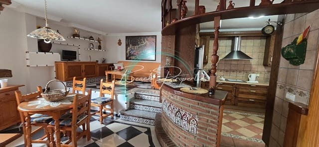 3 soveværelse Byhus til leje i Centro, Nerja med garage - € 1.500 (Ref: 9872824)