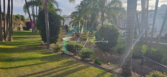 6 slaapkamer Appartement te koop in Burriana, Nerja met zwembad - € 1.485.000 (Ref: 9882199)