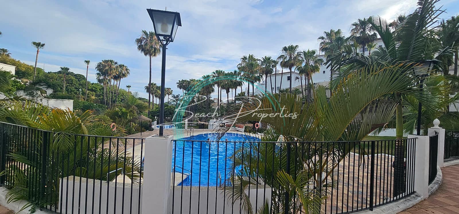 6 slaapkamer Appartement te koop in Nerja met zwembad - € 1.485.000 (Ref: 9882199)