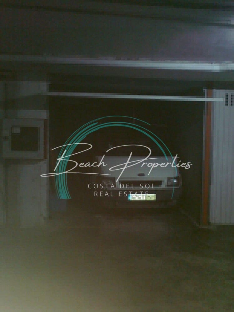 Garagem para venda em Torrox-Costa - 46 000 € (Ref: 9889604)