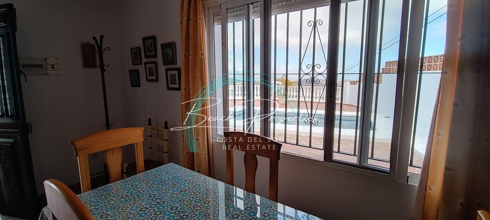 3 sovrum Hus att hyra i Torrox med pool garage - 1 200 € (Ref: 9965717)