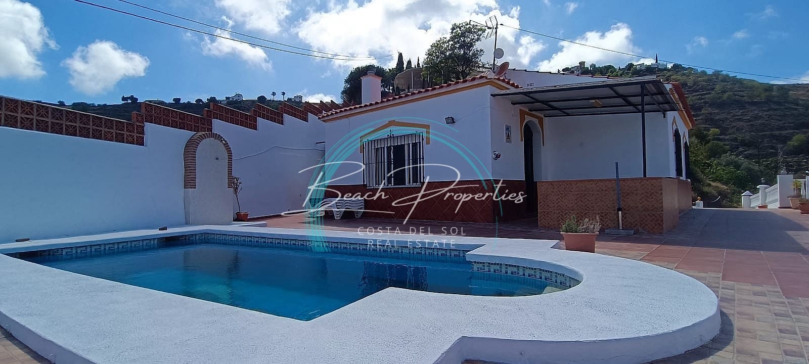 3 sovrum Hus att hyra i Torrox med pool garage - 1 200 € (Ref: 9965717)