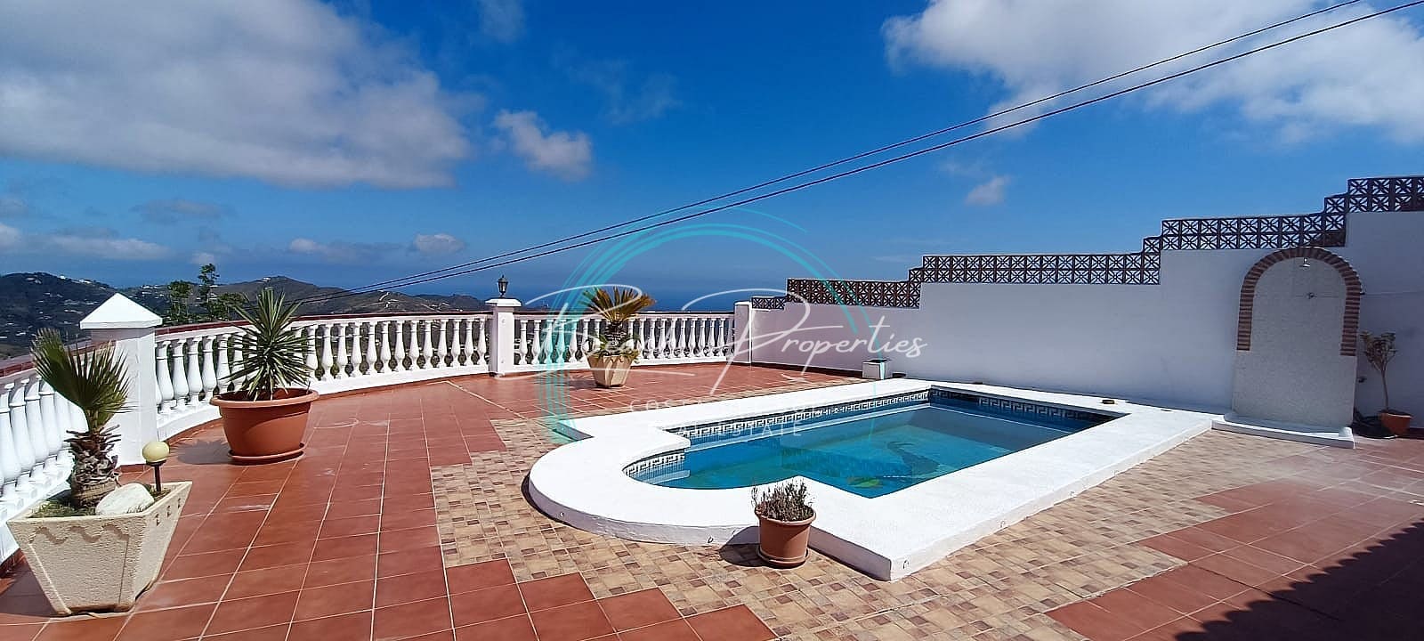 3 sovrum Hus att hyra i Torrox med pool garage - 1 200 € (Ref: 9965717)