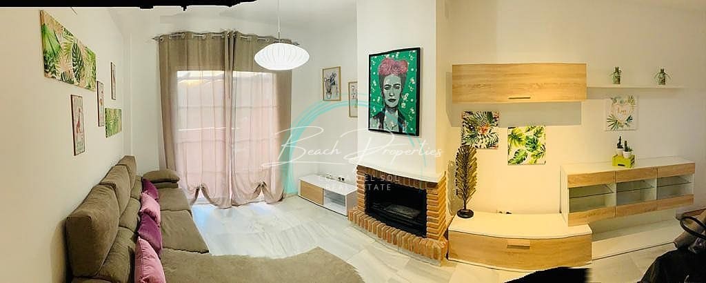 3 sypialnia Dom do wynajęcia w Nerja z basenem garażem - 1 350 € (Ref: 9989990)