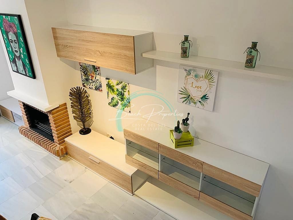3 sypialnia Dom do wynajęcia w Nerja z basenem garażem - 1 350 € (Ref: 9989990)