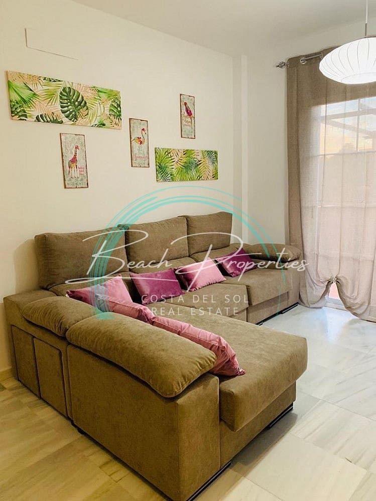 3 sypialnia Dom do wynajęcia w Nerja z basenem garażem - 1 350 € (Ref: 9989990)
