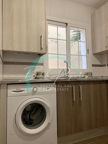 3 sypialnia Dom do wynajęcia w Centro, Nerja z basenem garażem - 1 350 € (Ref: 9989990)