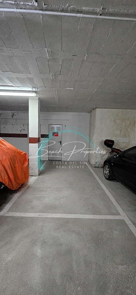 Autotalli myytävänä paikassa Algarrobo Costa - 16 000 € (Ref: 9993688)