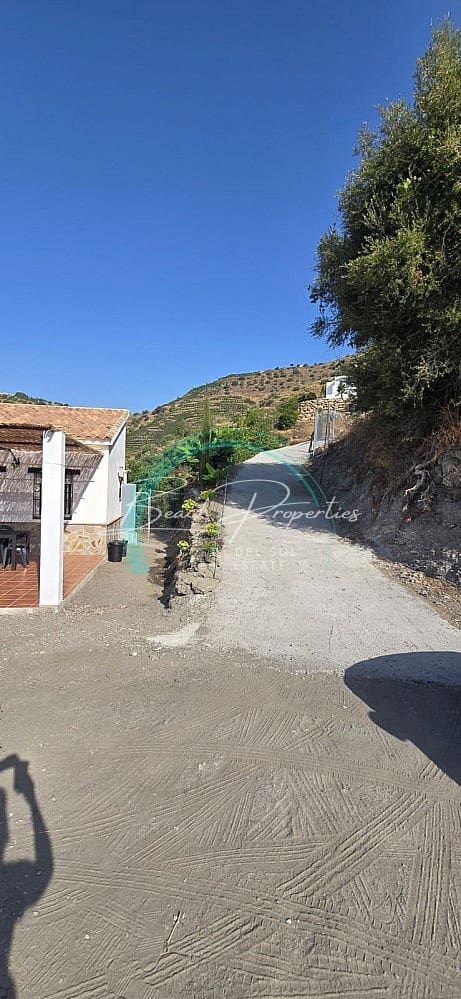 1 soveværelse Finca/Landehus til leje i Torrox med swimmingpool garage - € 750 (Ref: 9994573)