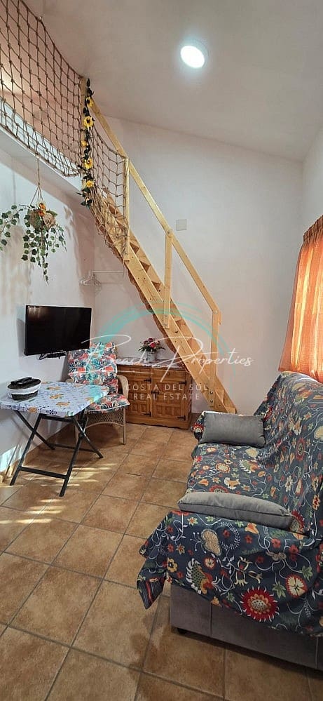 1 soveværelse Finca/Landehus til leje i Torrox med swimmingpool garage - € 750 (Ref: 9994573)