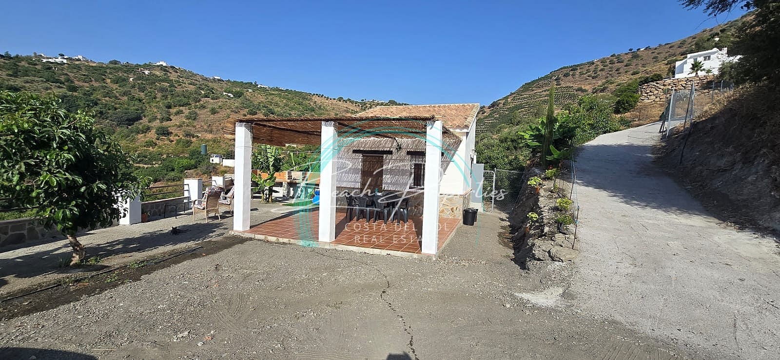1 soveværelse Finca/Landehus til leje i Torrox med swimmingpool garage - € 750 (Ref: 9994573)