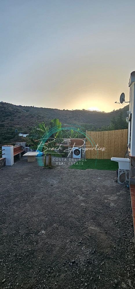 1 makuuhuone Maalaistalo vuokrattavana paikassa Torrox mukana uima-altaan 
autotalli - 750 € (Ref: 9994573)