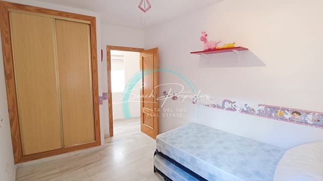 2 soverom Leilighet til leie i Urbanización Santa Rosa, Torrox med svømmebasseng garasje - € 850 (Ref: 9995962)