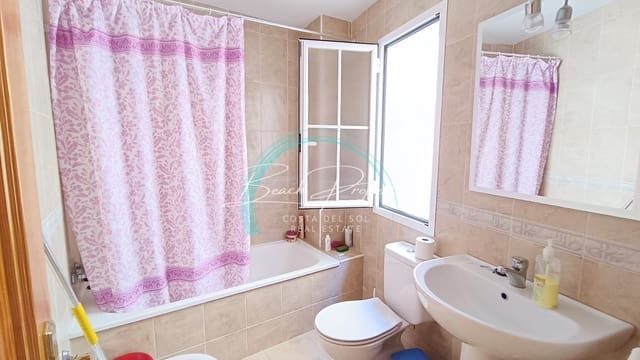 2 soverom Leilighet til leie i Urbanización Santa Rosa, Torrox med svømmebasseng garasje - € 850 (Ref: 9995962)