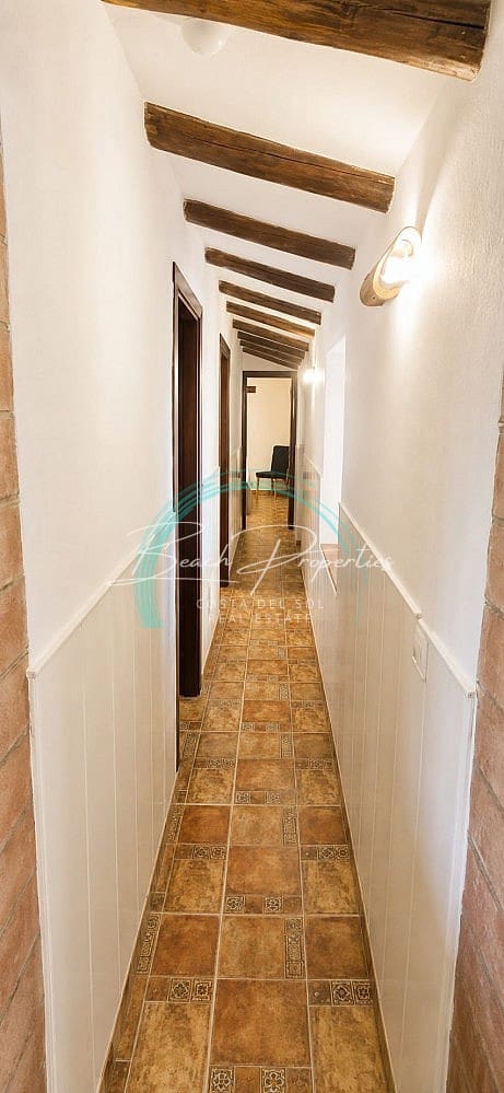 2 bedroom Townhouse for rent in Torrox with pool garage - € 1,400 (Ref: 9997529)