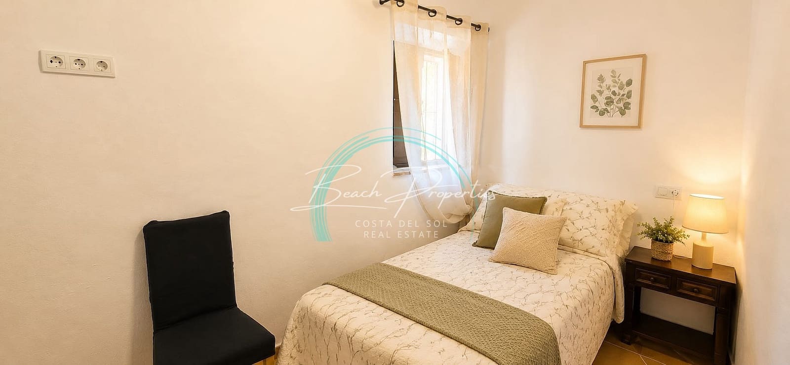 2 bedroom Townhouse for rent in Torrox with pool garage - € 1,400 (Ref: 9997529)