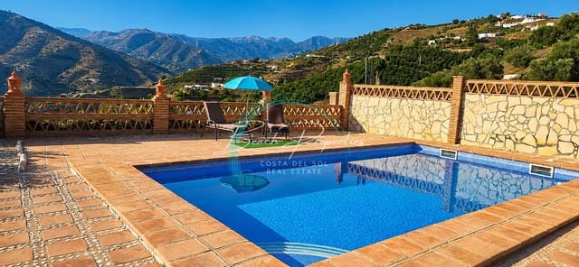 2 sovrum Hus att hyra i Torrox Pueblo, Torrox med pool garage - 1 400 € (Ref: 9997529)