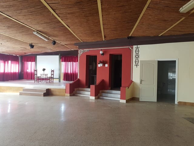 Commercial for sale in Alhaurín de la Torre - € 900,000 (Ref: 6263151)