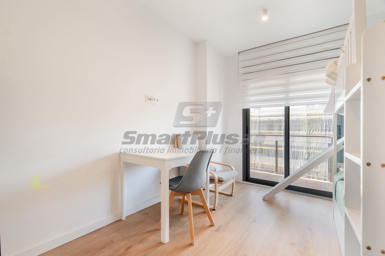 2 makuuhuone Kattohuoneisto myytävänä paikassa Barcelona kaupunki mukana 
autotalli - 865 000 € (Ref: 9795221)