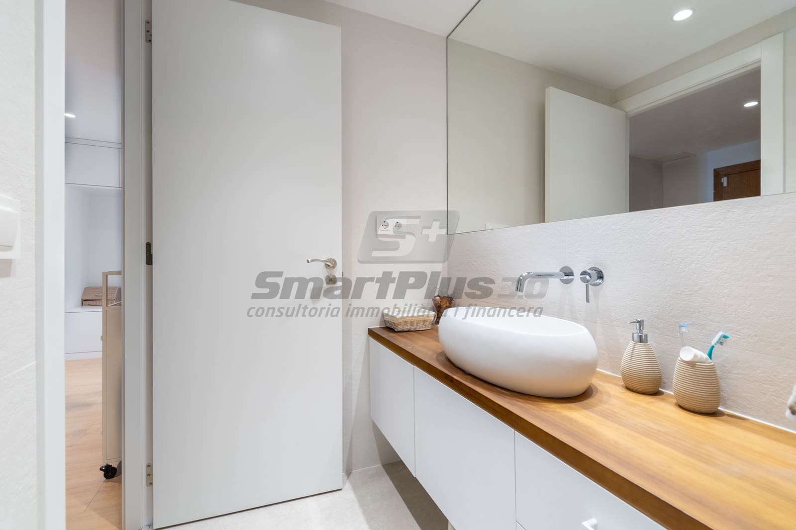 2 makuuhuone Kattohuoneisto myytävänä paikassa Barcelona kaupunki mukana 
autotalli - 865 000 € (Ref: 9795221)